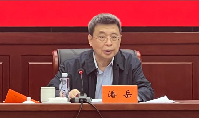潘1.jpg