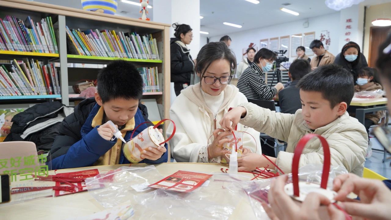 多彩3.jpg