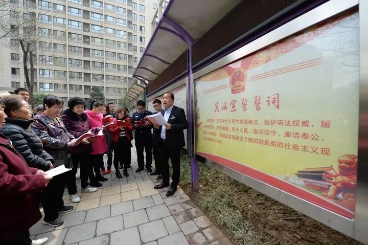 人大6.jpg 人大6.jpg