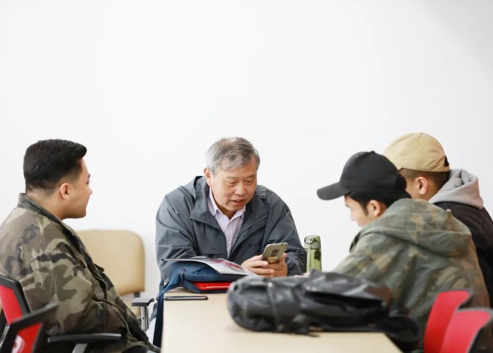 上海大学4.png