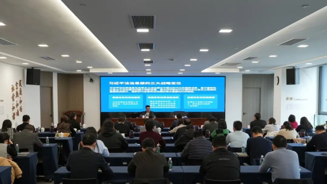 市民族宗教局召开党组理论学习中心组（扩大）学习会